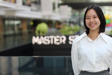 A person smiling at camera

AI-generated content may be incorrect., Picture