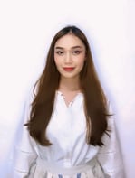 A person with long hair and a white shirt

AI-generated content may be incorrect., Picture